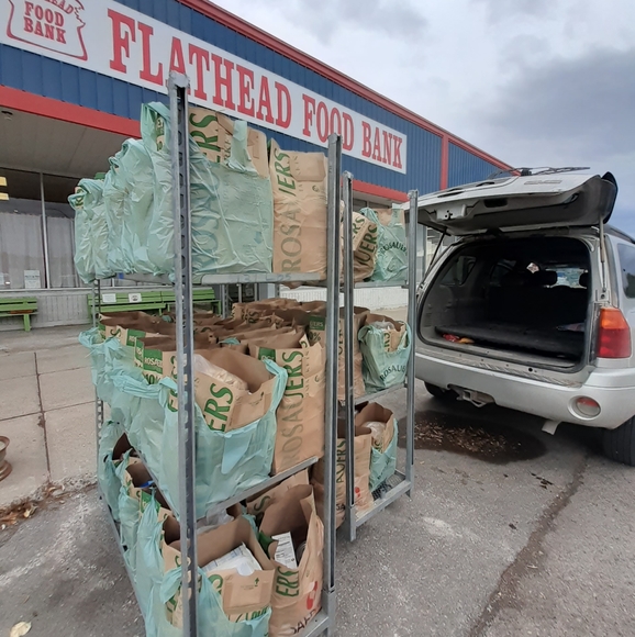 Meet your Posher, Bex - Picture 3 of 9